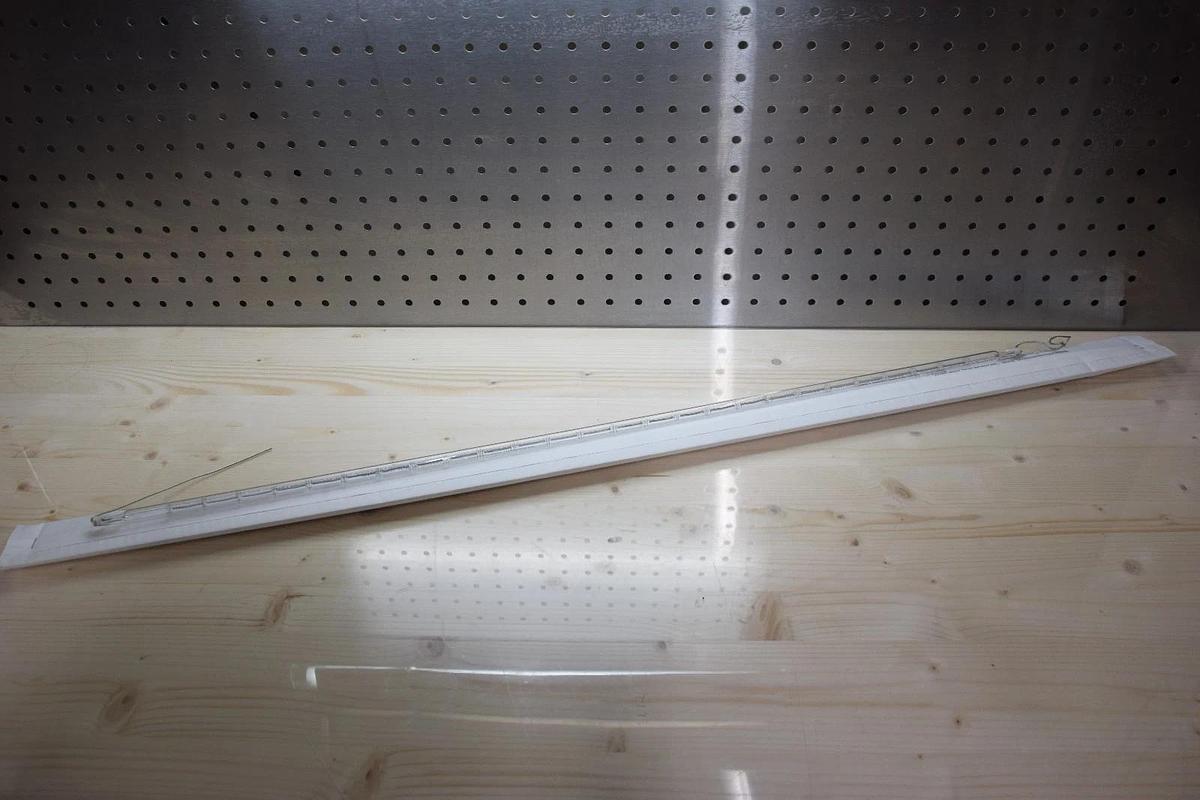 Used (BOX OF 6) FOSTORIA INDUSTRIES F2548H 2500W CLEAR QUARTZ Heat Lamp 3.65 kW, 480V