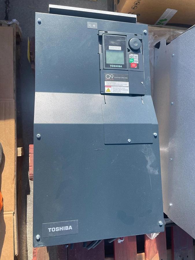 Used Toshiba Q9 Plus Transistor Inverter Drive VT130Q9+4750 75kva 75hp 380/480v