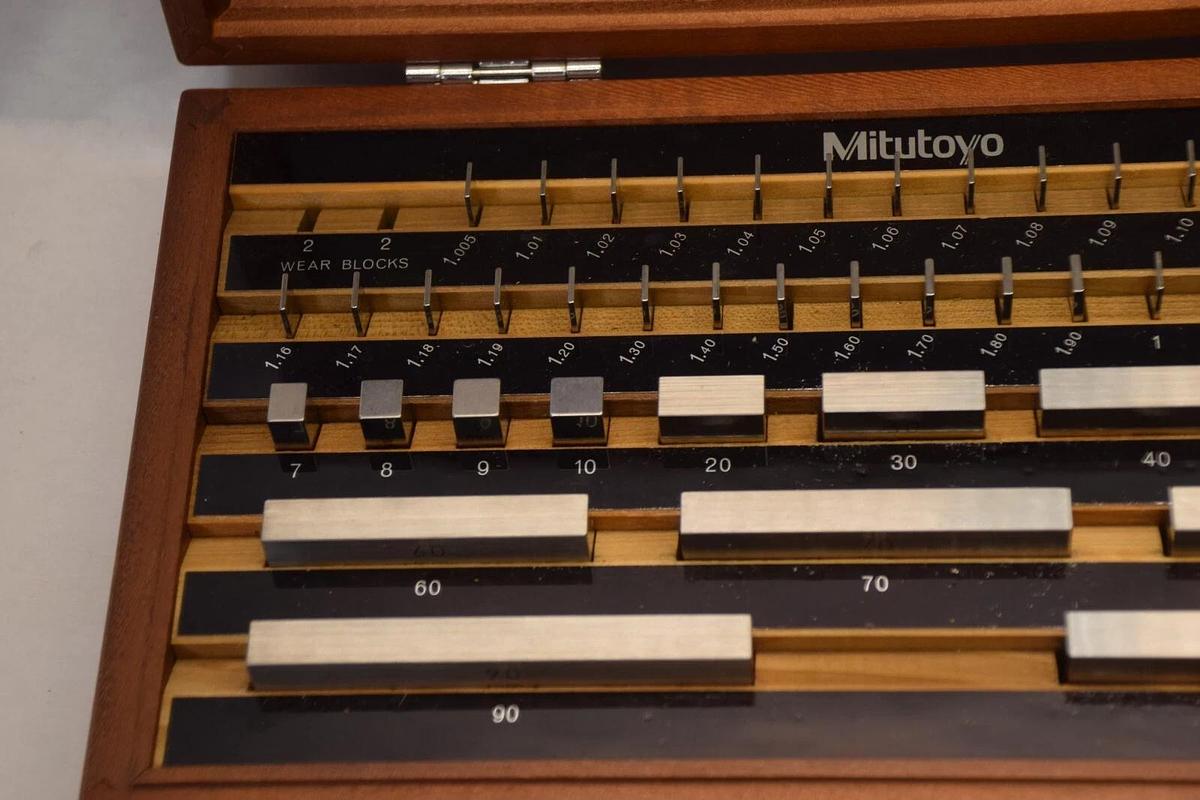 Used (Set) MITUTOYO 516-964 BM1-D47-2 Grade 2 Gauge Block Set Machinist Tool