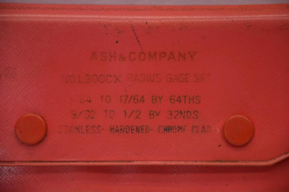 Used ASH COMPANY L300CX 1/64" - 1/2" Radius Gauge Set