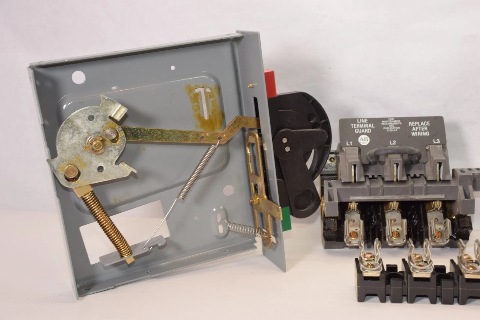 Used ALLEN BRADLEY 40120-582-02 X-401978 2100-5.0 30A 600v Disconnect Switch Assembly