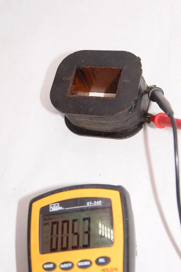 Used WESTINGHOUSE S-1490646-A Type NR 208V 220V 110V 60Cy Coil *Small Crack