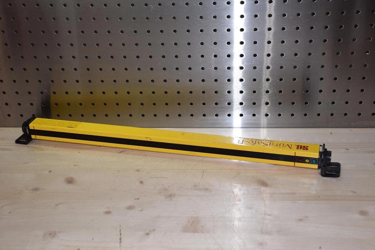 Used STI MS4320B-2 Safety Light Curtain Transmitter  30' Range beam Spc, 5"