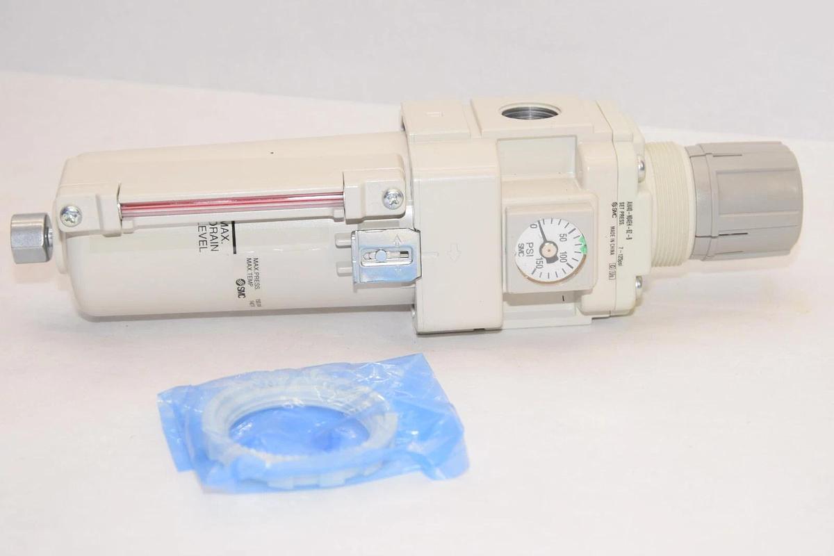 (NEW) SMC AW40-N04EH-8Z-B 7-125psi Filter / Regulator W/Retainer Nut