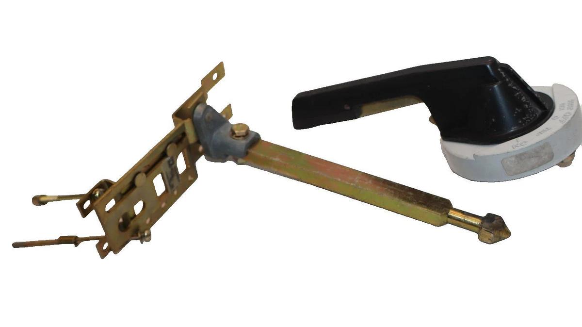 Used Square D Disconncet Handle 9421LN4 Series B For Breaker FAL3600