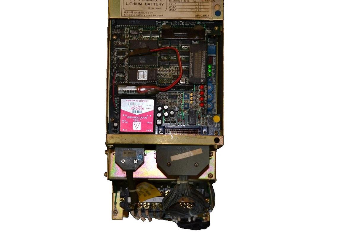 Used Yaskawa ServoPack Drive CACR-SR06TZ0SMY01A CACR-ST06TZ9SMY01A