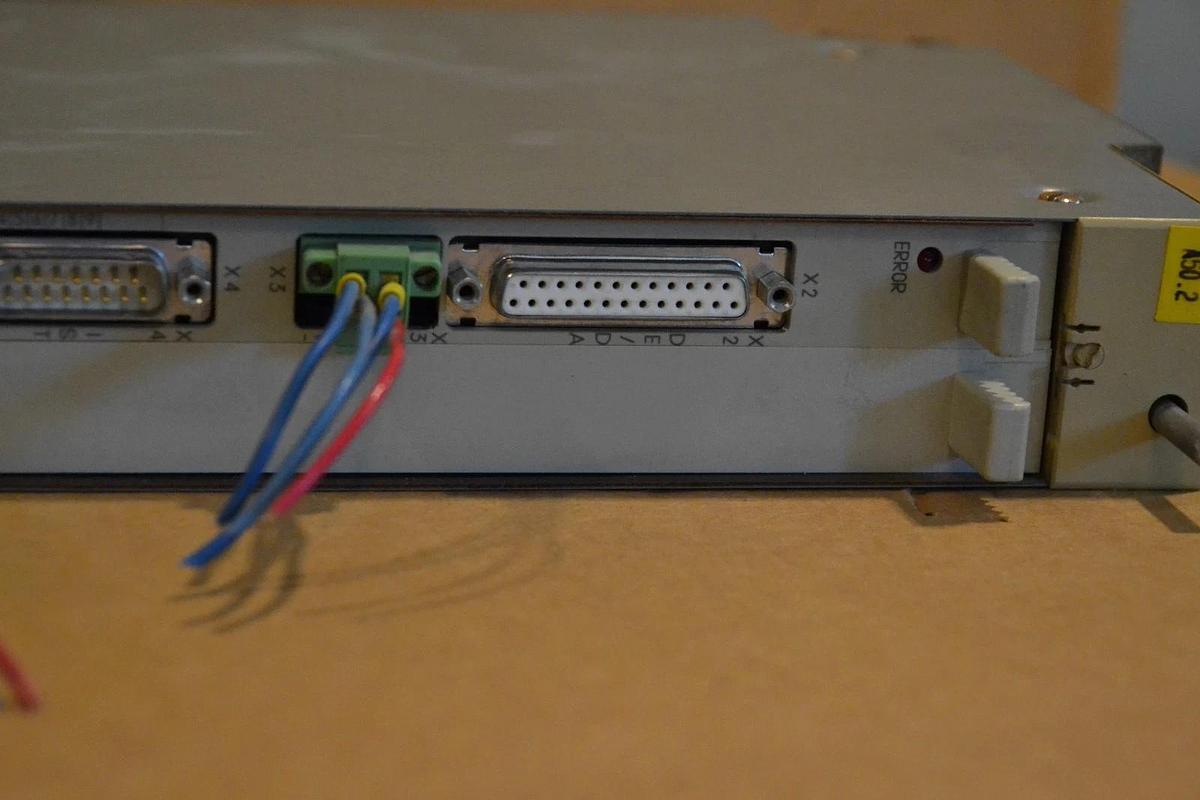 Used Siemens WF707 6FM1707-3AA10 Cam Controller Module in 6ES5 491-0LB11 Case