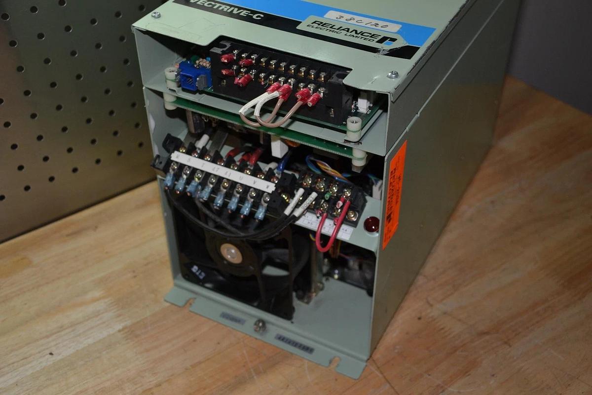 Used RELIANCE ELECTRIC VC-203A VC203A DRIVE VECTRIVE-C