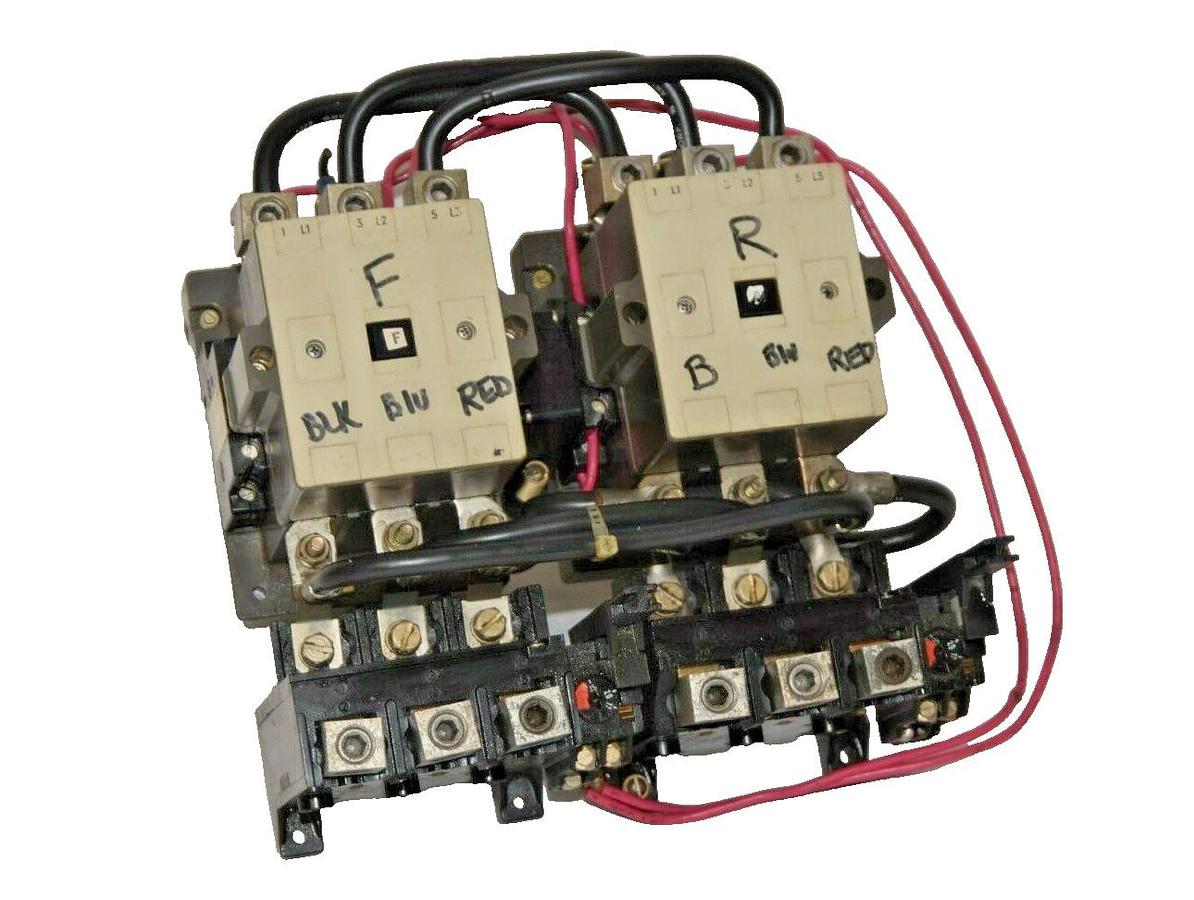 Used SIEMENS-ALLIS  Reversing Contactor CXL30*3 120V Model D OLR0253 Size Sz 3