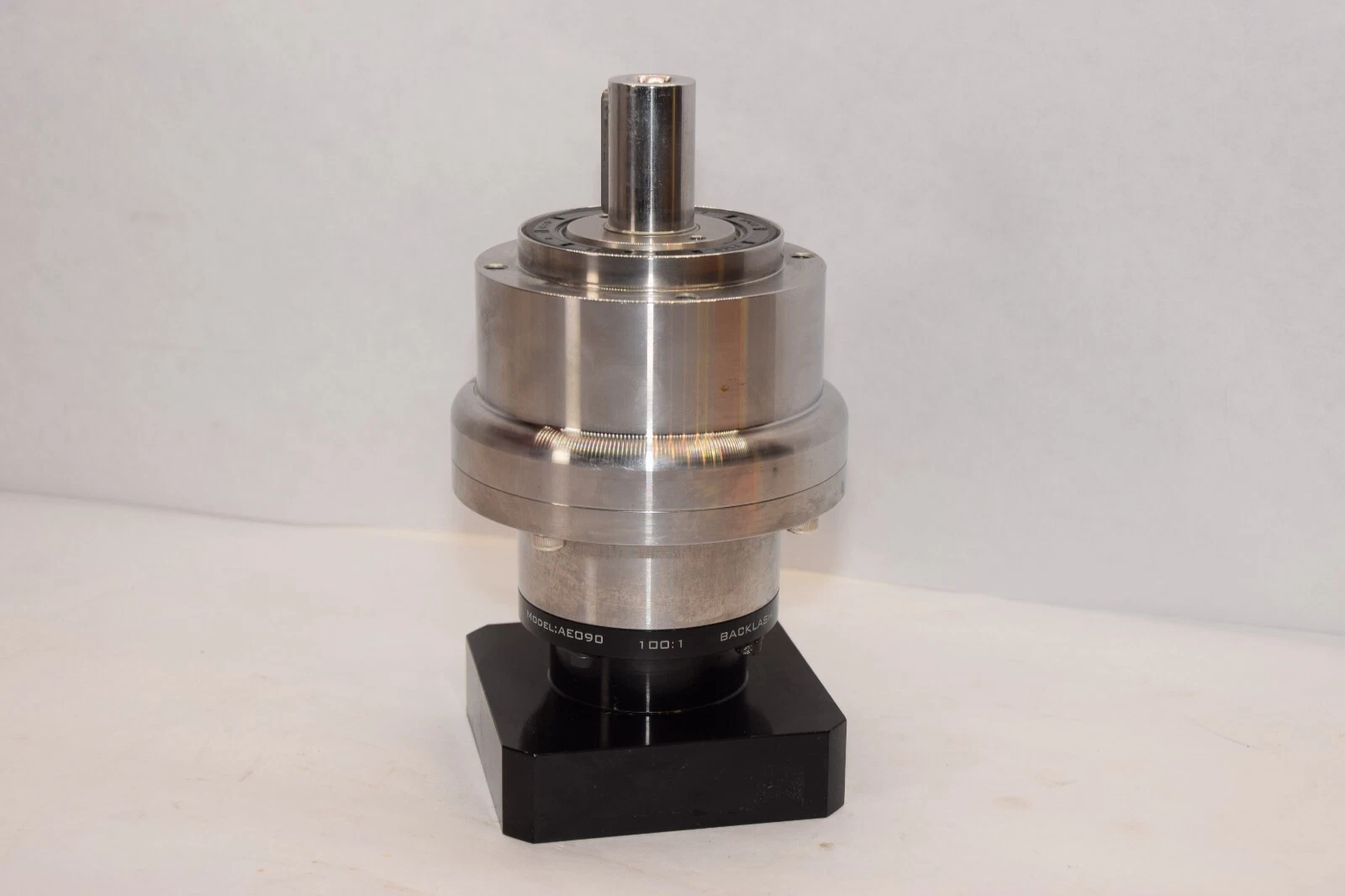 Used APEX DYNAMIC AE090 100:1 , 1012210995 Ratio Planetary Gearbox