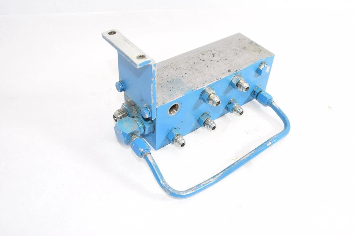 Used BOSCH D01P-4-2-10S-6S-I D01P4210S6SI Valve Block