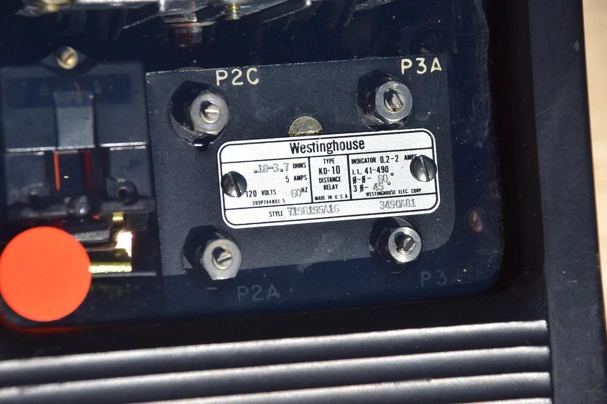 Used WESTINGHOUSE KD-10 Distance Relay 719B195A16 120V .18-3.7 Ohms