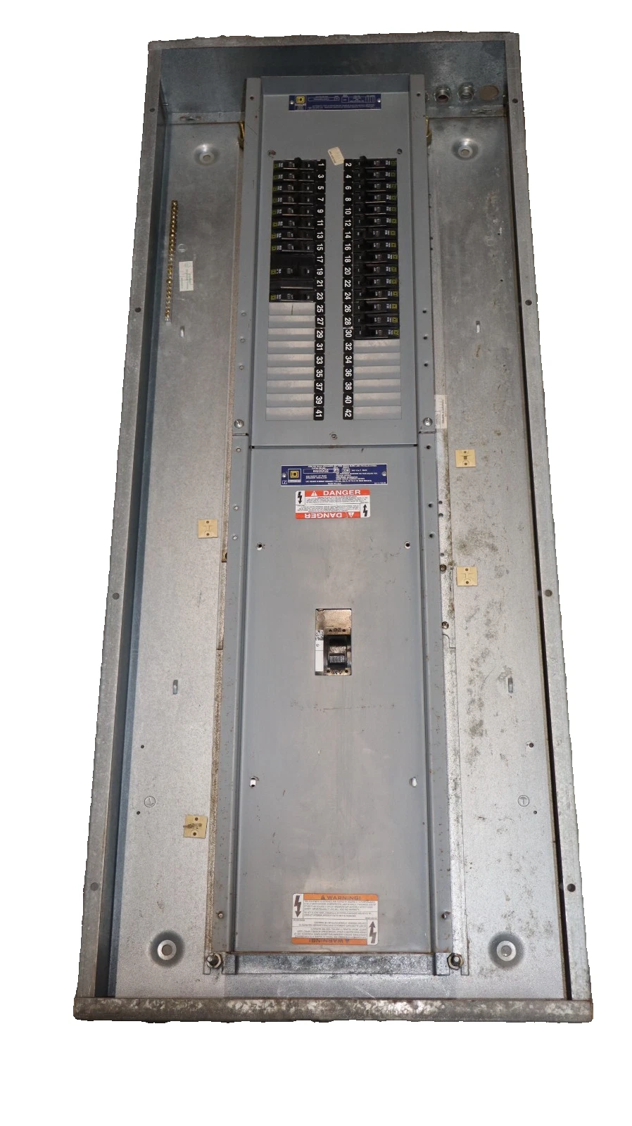 Used Square D Electric Panelboard NQOD442L225CU 225A 200A MAIN 208y/120v 3ph 4w