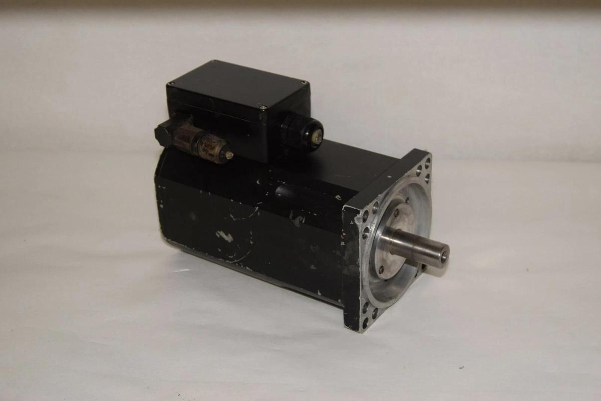 Used Bautz M713F-030-30-1 M713F030301 AC Servo Motor