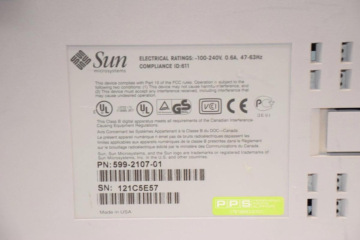 Used SUN MICROSYSTEMS 599-2107-01 , 100-240V 0.6A 47-63Hz External Tape Drive