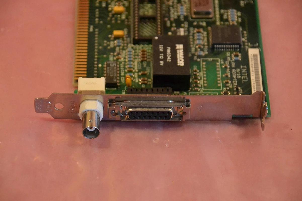 Used INTEL LAN ADAPTER CIRCUIT BOARD PB307708-004 PB307708 004 PB307708004 PO4085344