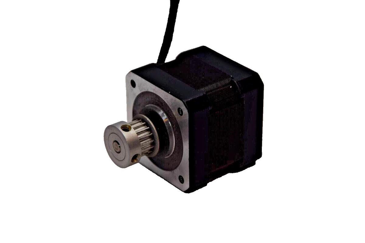 Used VEXTA Oriental Motor PK244-02AA-C8 PK24402AAC8 2 Phase 6V 0.8A Stepping Motor