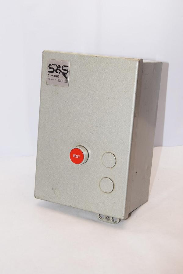 (NEW) S&S CONTROLS CAT1 CT1-25 380/440V 50/60Hz Rest Enclosure