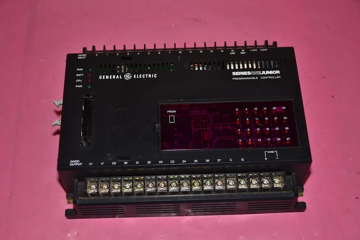 GENERAL ELECTRIC Programmable Controller SERIES ONE JUNIOR IC609SJR114A 24 V NEW