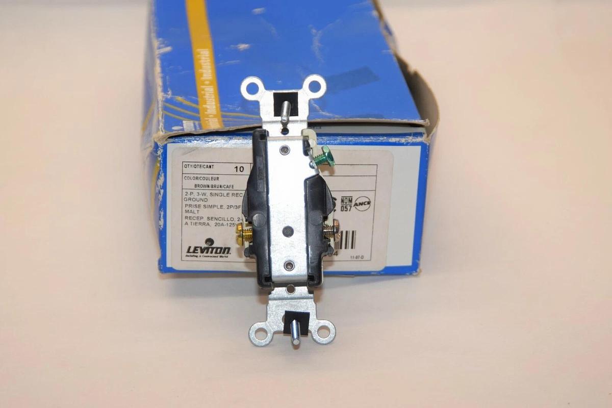 (NEW - Lot of 4) LEVITON 5801 2P 5-20R Receptacle