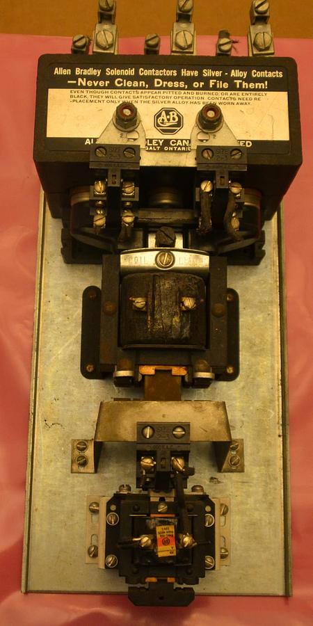 Used ALLEN BRADLEY 704 SIZE SZ 3 SOLENOID CONTACTOR 704DOD931A 704-DOD931 SER A
