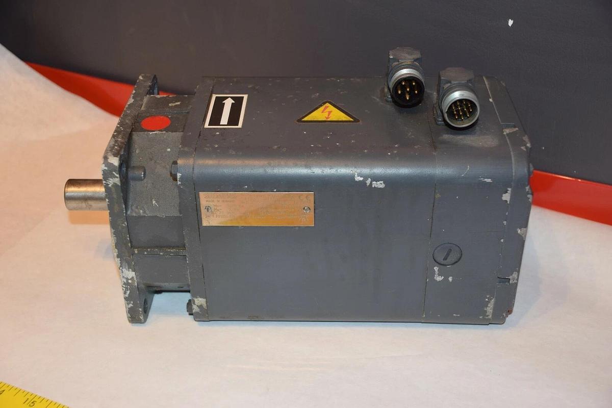 Used Siemens 1FT5072-0AF71-1 Servomotor 1FT50720AF711 AC Feed Motor