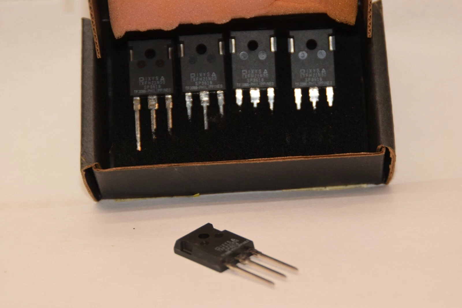 (NEW - Box of 5) IXYS 1XFH21N50 SP9618 MOSEFT Transistor