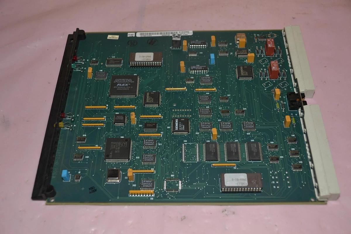 Used SIEMENS S30810-Q2474-X100-8 RK/9809 31E2083 CIRCUIT CARD BOARD
