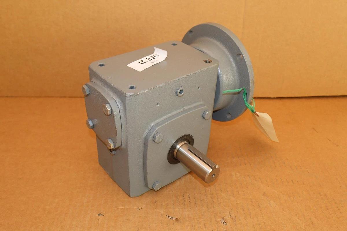 Cleveland Gear Box Speed Reducer M2313CAH05B ICHS 24 5:1 NEW