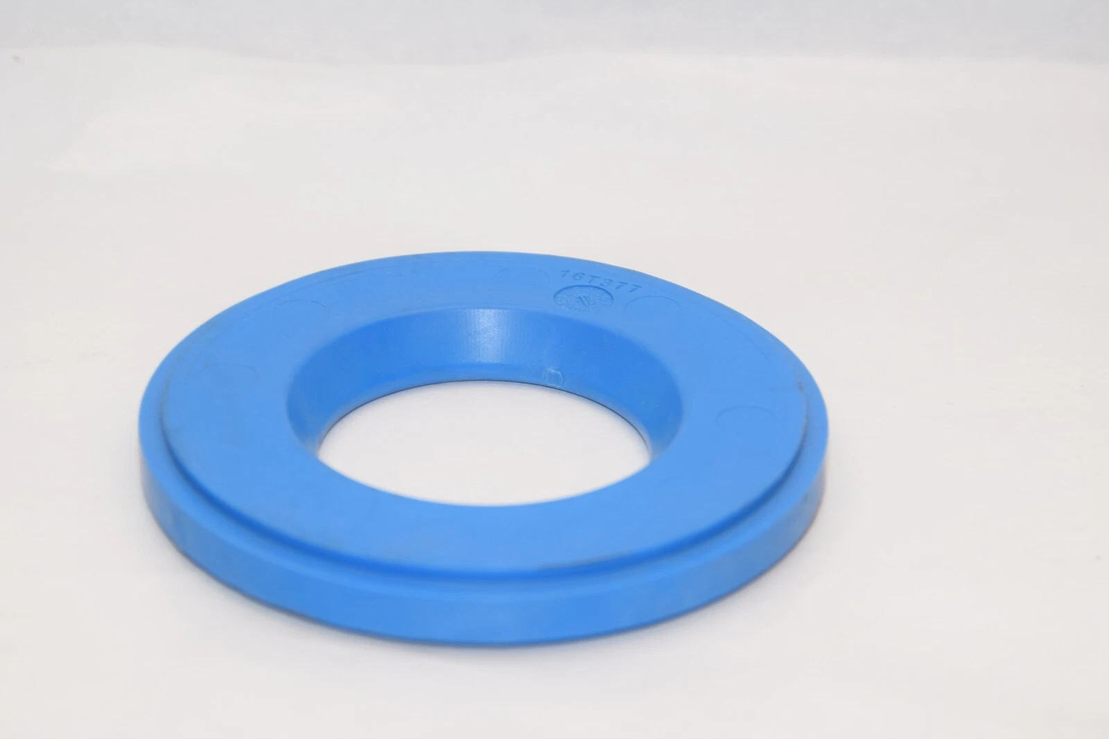 16T377 2" SANTOPRENE Seat for Diaphragm Pump for Graco? (NEW)