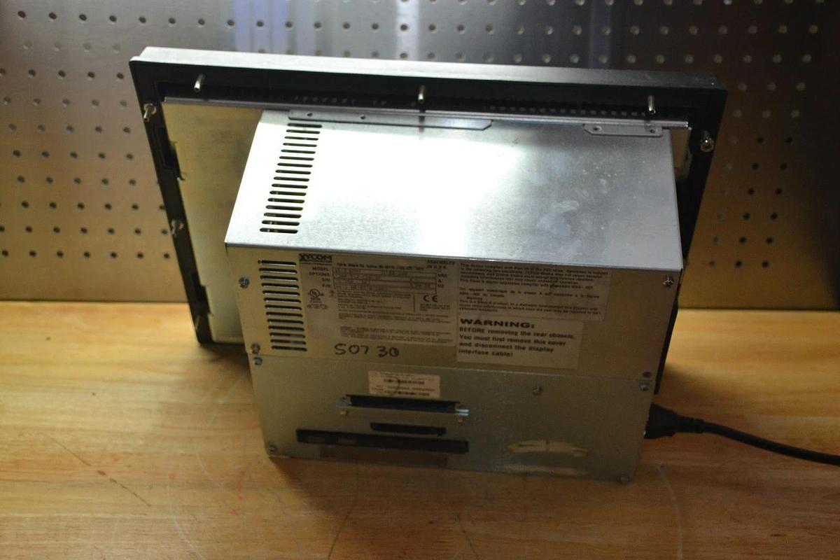 Used XYCOM 4615KPMT PM-070007 HEAVY-DUTY FLAT PANEL INDUSTRIAL PC