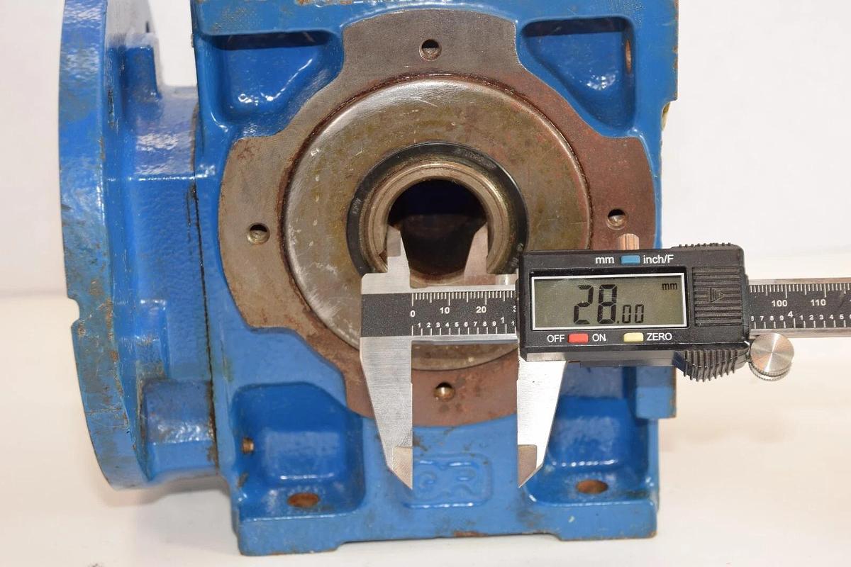 Used ROSSI MR-IV-50UD3A MR1V50UD3A MR IV 50UD3A Gear Box Speed Reducer