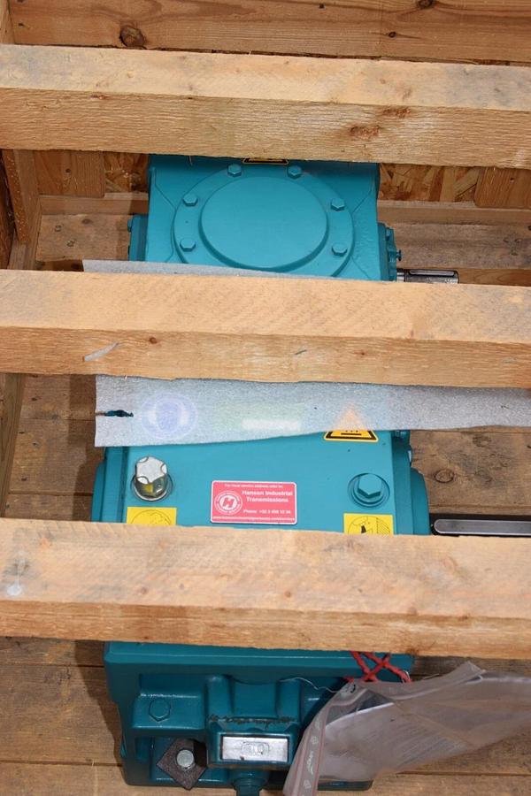 Hansen Gearbox Gear Box Reducer RDA31 ORI012416-RDA31-DN-28(DP) 28.267 R NOS