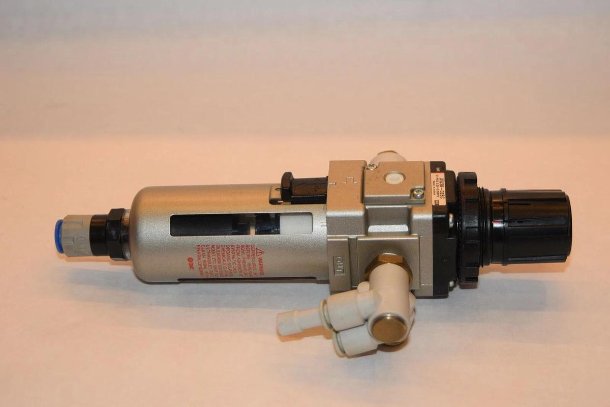 Used SMC AW30-02BC 0.05-0.85MPa Filter/Regulator