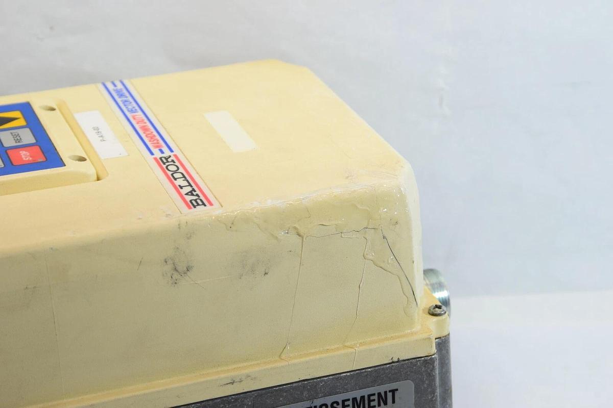 Used BALDOR ZD18H402-W 460Vac 3Ph 50/60Hz Washdown Duty Vector Drive *Cracked Case*