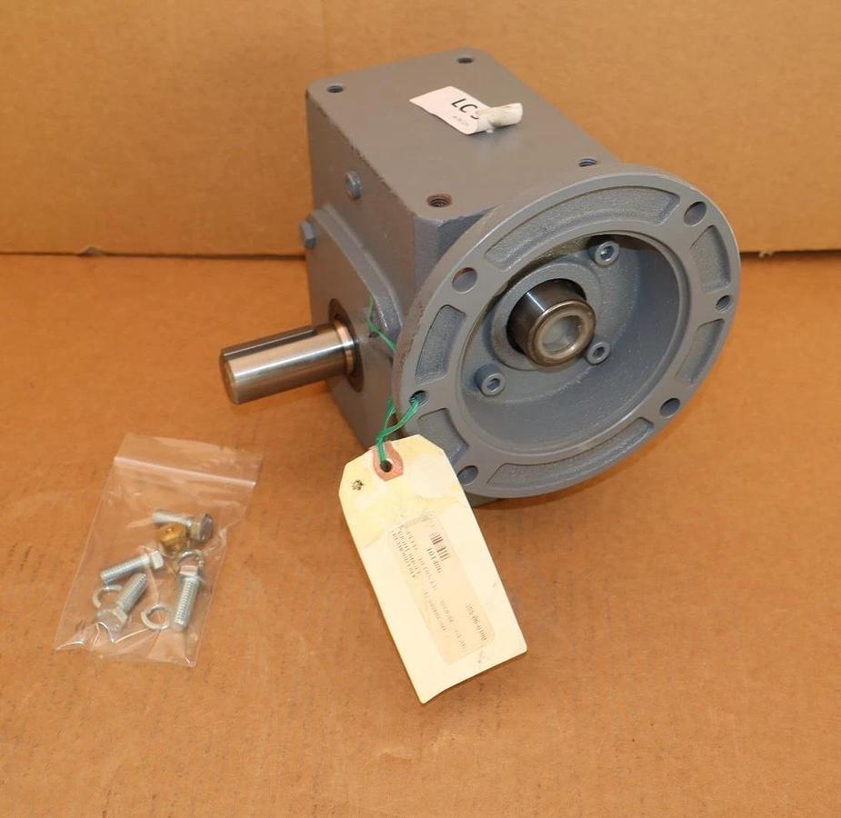 Cleveland Gear Box Speed Reducer M2313CAH05B ICHS 24 5:1 NEW