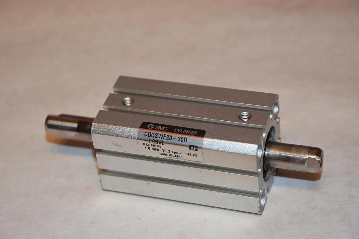 Used SMC CDQSWF20-30D-F9BVL CDQSWF2030DF9BVL 1.0MPa 145psi PNEUMATIC CYLINDER