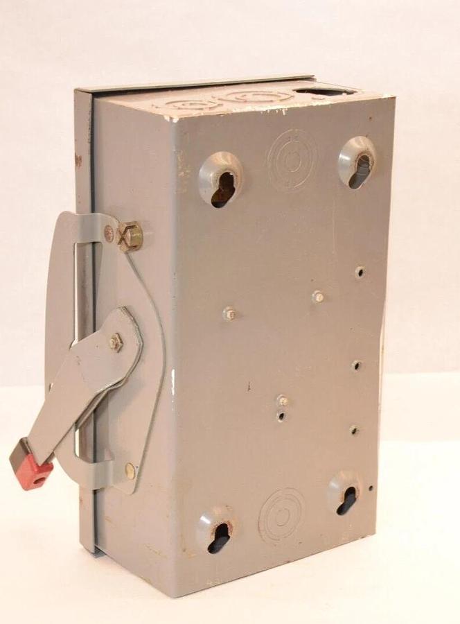 Used SQUARE D Safety Switch H-221 H221 30Amp 30 Amp A Ser D2 240V