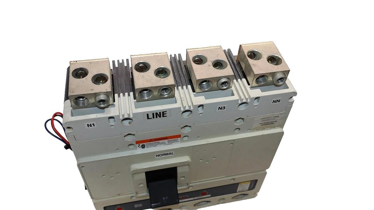 Used Cutler Hammer Breaker 400A Molded Case 4P 1493D84G16 A1L4LPK A3X4PK Trip LT4400T