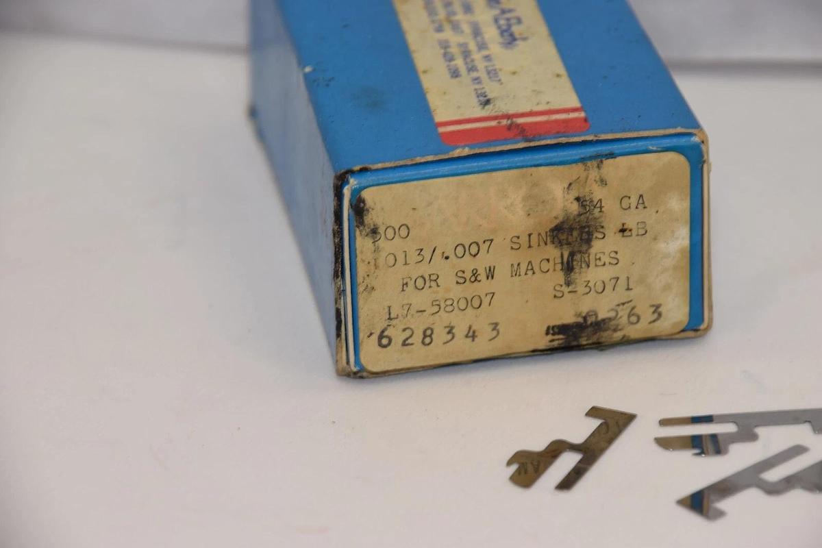 Used (NEW Approx 375) ARROW L7-58007 S-3071 LB Circular Knitting Machine Sinker