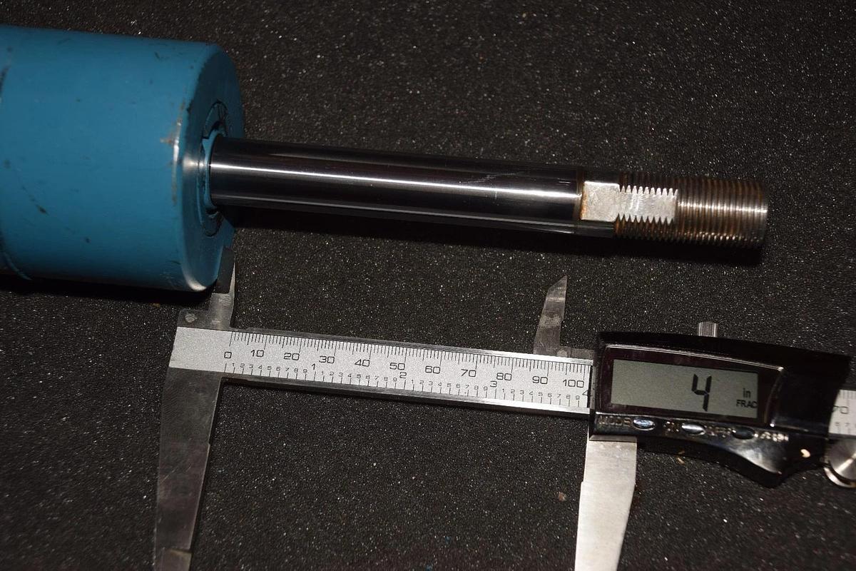 VICKERS Cylinder  TA10EABA, TA10EA5A,  2.5 X 750X4, 2.5X.750X4  NOS