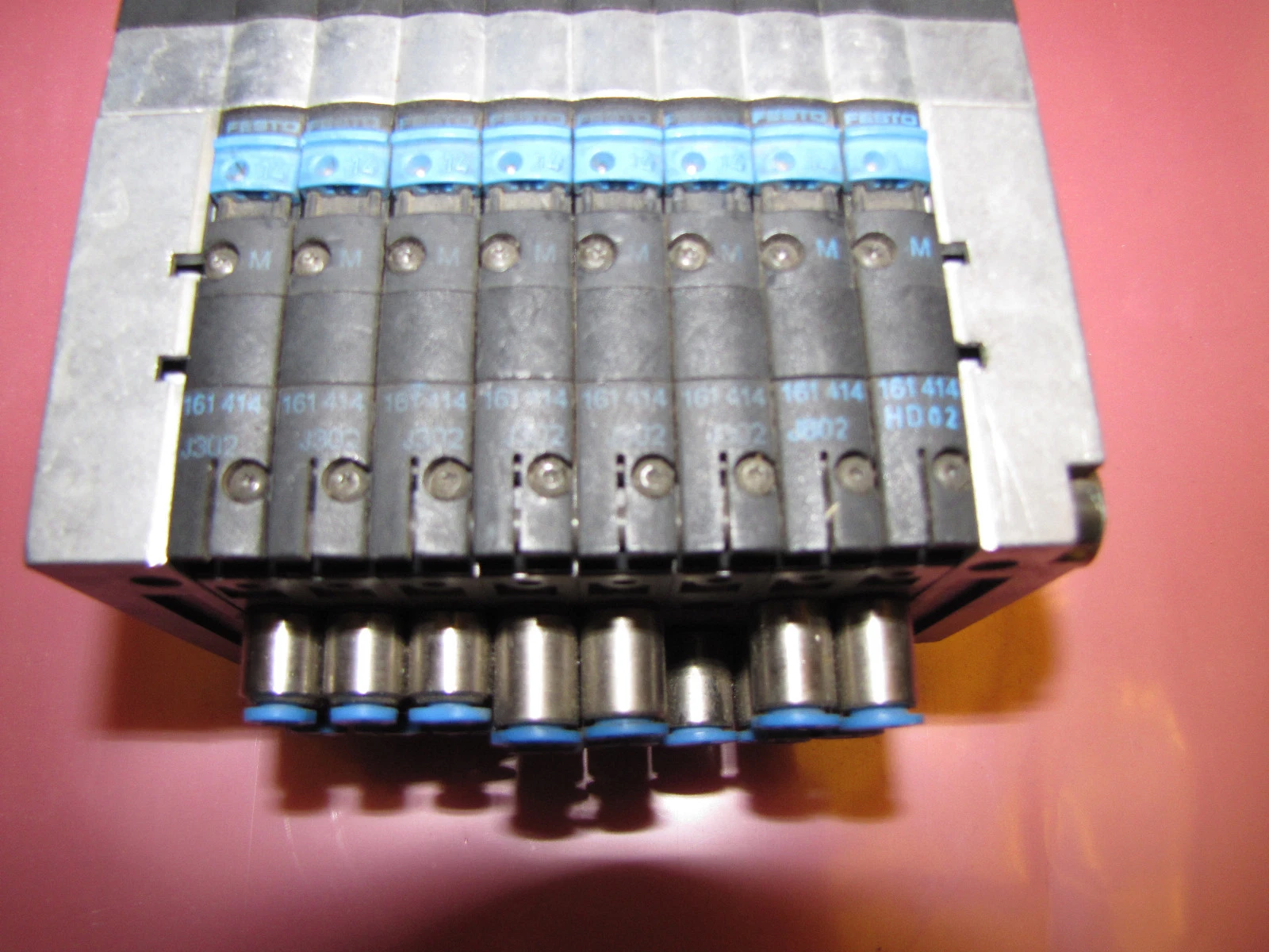 Used Festo Manifold Valve Assembly CPV10-GE-MP-8 CPV-10-VI 161414 161 414 161-414