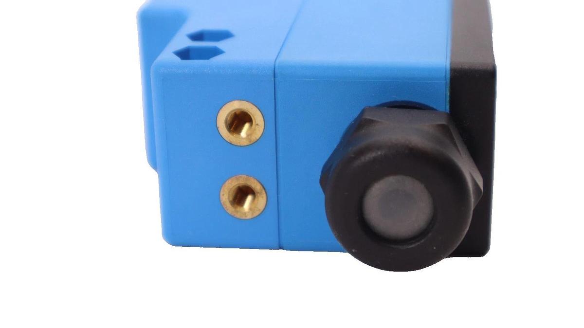 Sick WL36-B230 , WL36B230 10-30V Photoelectric Sensor (New)