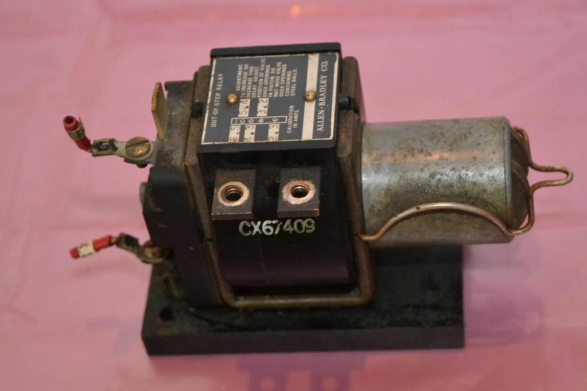 Used ALLEN BRADLEY AB OUT OF STEP RELAY OUT-OF-STEP RELAY 6.5 5.4 4.3 3.2 2.3  Amp A