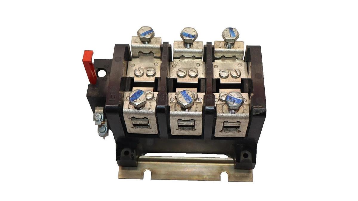 Used GE General Electric Overload Relay CR34E610A1 3P