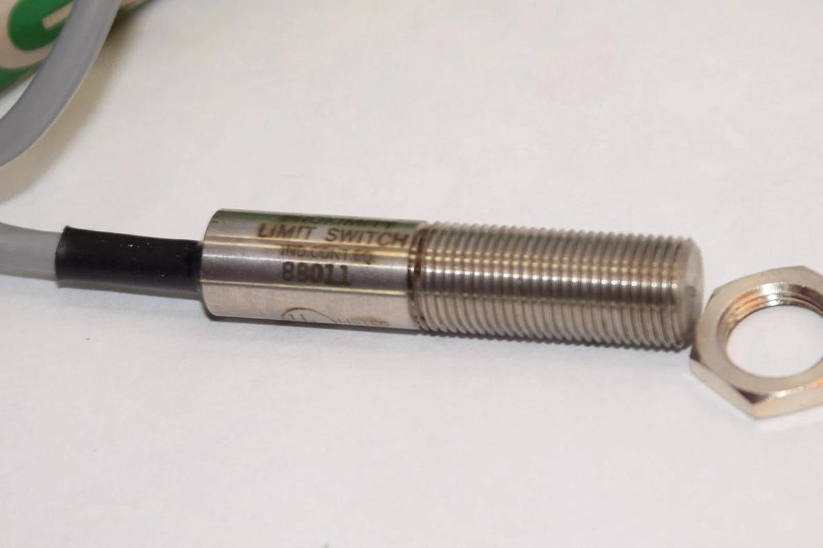 (NEW) GO 713460 88011 Proximity Limit switch