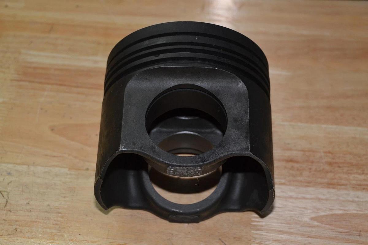 CAT 3564787  Steel Piston C15, for Engine Truck