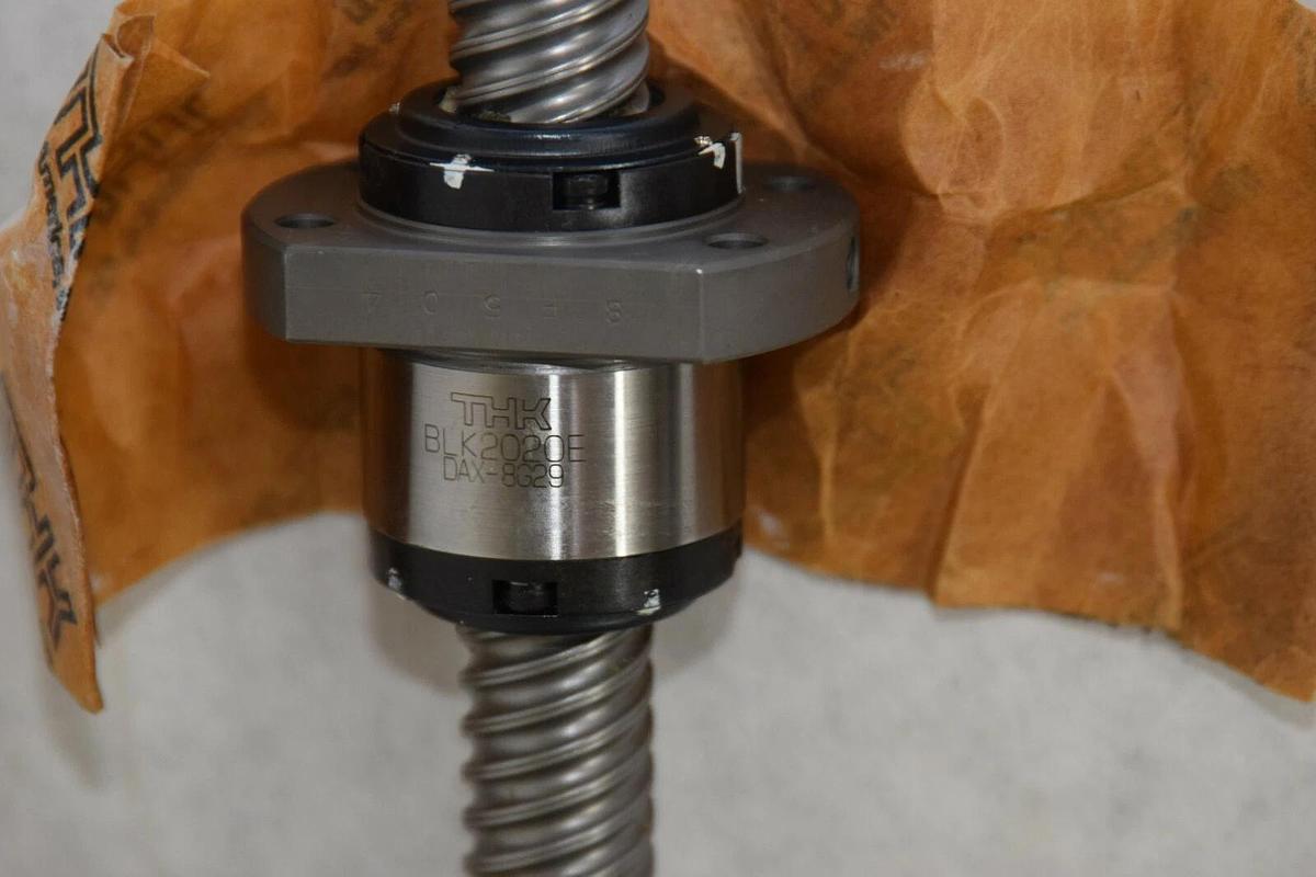 (NEW) THK BLK2020E DAX-8G29 660mm Length 20mm Dia Rolled Ball Screw