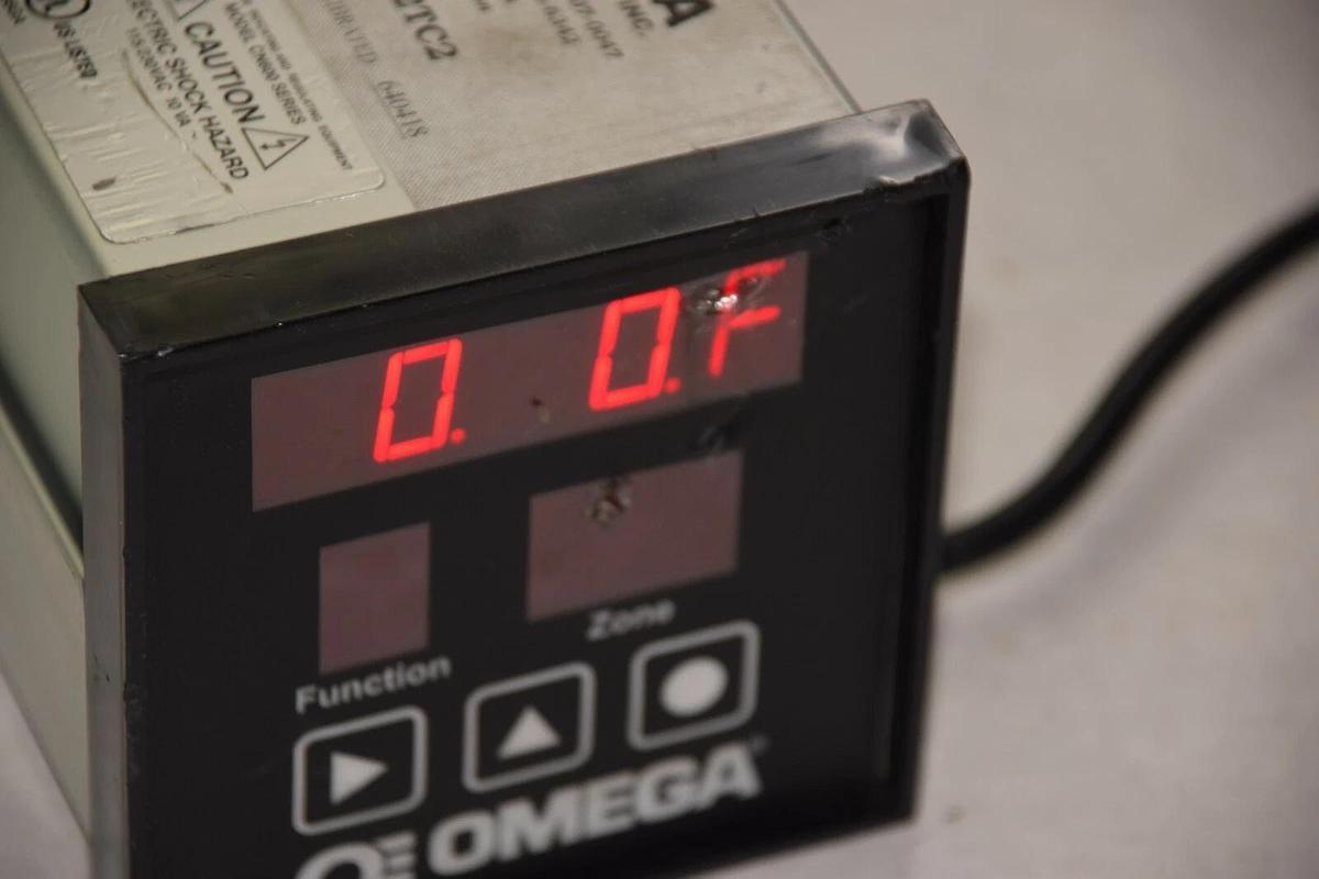 Used Omega Temperature Controller CN600 CN612TC2