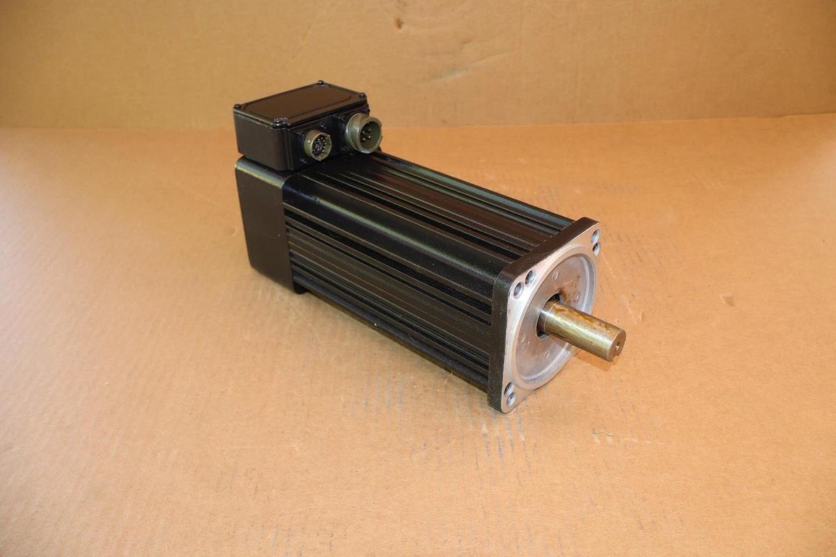KOLLMORGEN Servo Motor Goldline XT B-404-A-23 B404A23 230v 1500rpm (NEW)